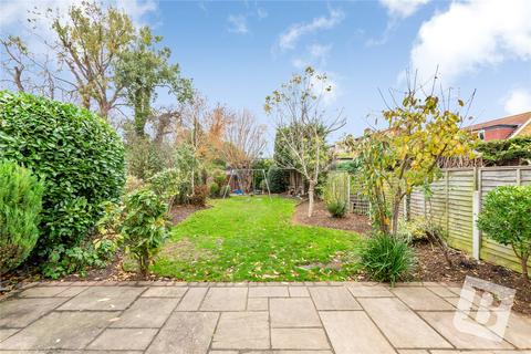 100 Southview Drive, Upminster, RM14 2LL