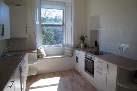 2 bedroom flat to rent, Montgomery Street, Hillside, Edinburgh, EH7