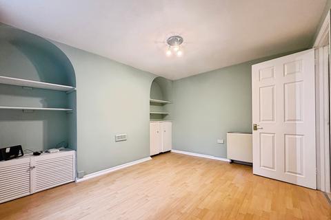 1 bedroom flat to rent, Albert Place, Pittville, Cheltenham, GL52