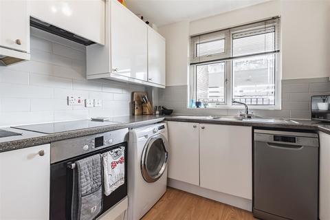 Flat 7, 20 Lambert Avenue, Richmond, TW9 4QR
