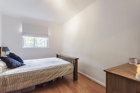 Flat 7, 20 Lambert Avenue, Richmond, TW9 4QR