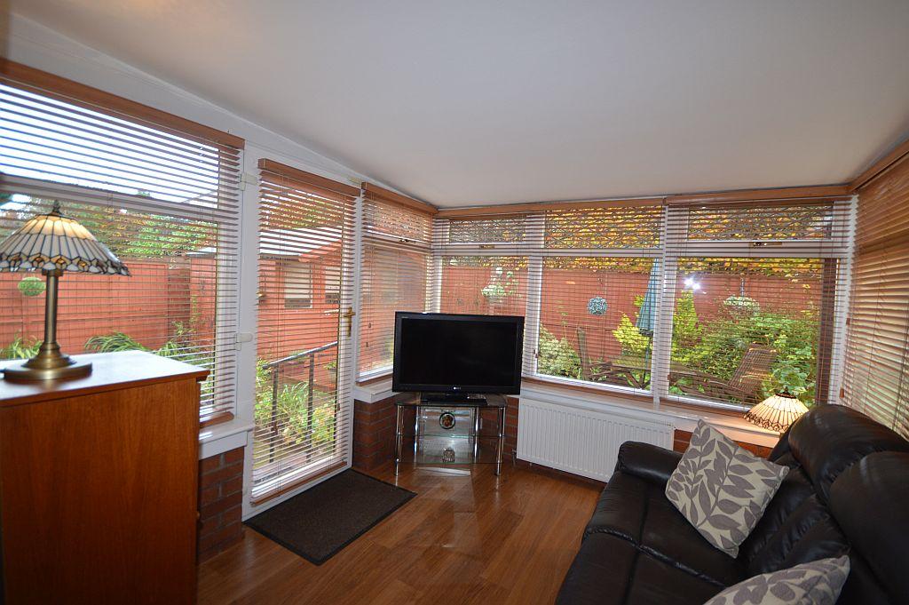 Dentdale, East Kilbride, South... 3 bed bungalow £205,000