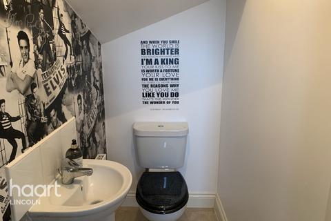 28 Deansleigh, Lincoln, LN1 3QB