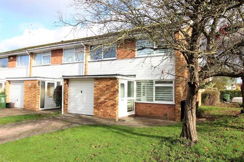 8 Newfield Way, Marlow, SL7 1PW