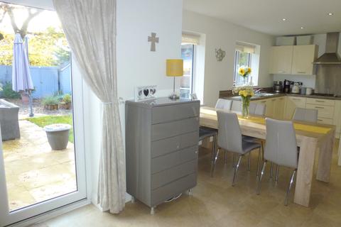 13 Cypress Close, Leyland, PR25 5TY