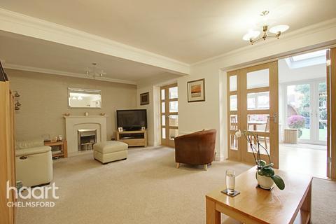 19 Sutton Mead, Chelmsford, CM2 6QB