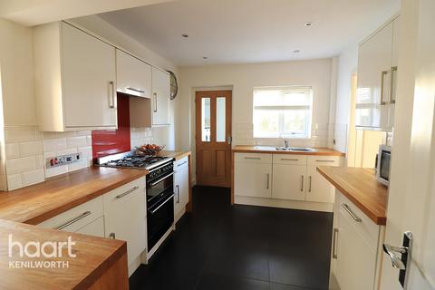 8 Latimer Close, Kenilworth, CV8 1GN