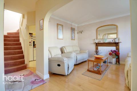 68 Albemarle Gardens, Ilford, IG2 6DL