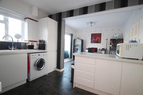 38 Daleside, Orpington, BR6 6EQ