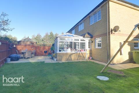 29 Dowding Road, Biggin Hill, Westerham, TN16 3BG