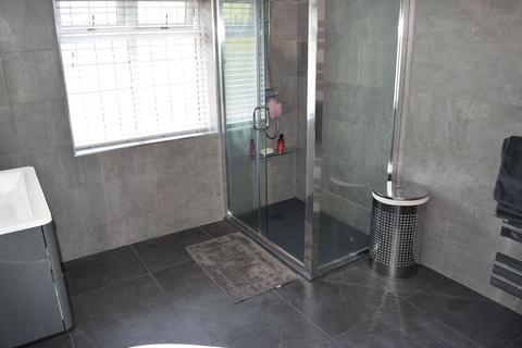 68 Brandhall Road, Oldbury, B68 8DT