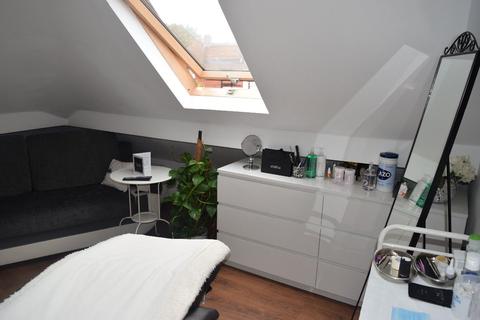 38 Broadmoor Avenue, Oldbury, B68 9AQ