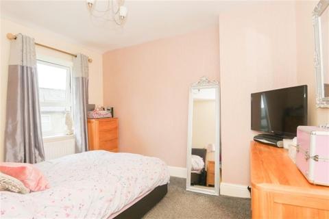 10 Ash Grove, Pudsey, LS28 8PA