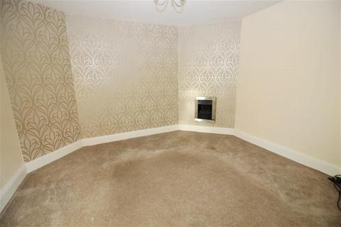 10 Ash Grove, Pudsey, LS28 8PA