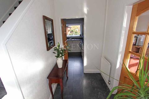 28 Ashenden Rise, Wolverhampton, WV3 8LE