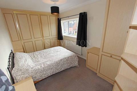 28 Ashenden Rise, Wolverhampton, WV3 8LE