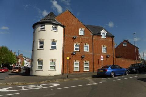 2 bedroom flat to rent, 33a Great Park Street, Wellingborough NN8