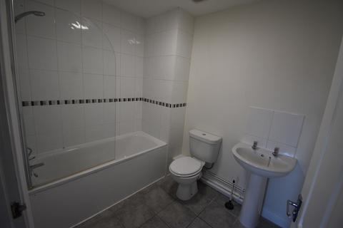 2 bedroom flat to rent, 33a Great Park Street, Wellingborough NN8