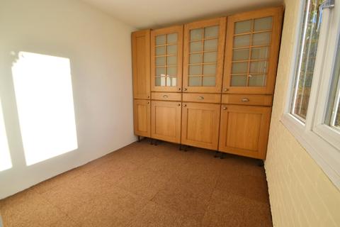 32 Burnbake Road, Verwood, BH31 6ET