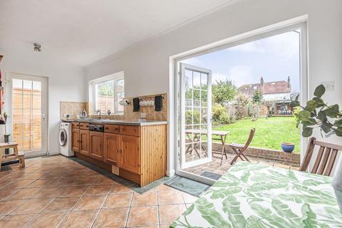 29 Ashwater Road, London, SE12 0LB