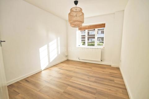 1 bedroom flat to rent, Richmond Road, London