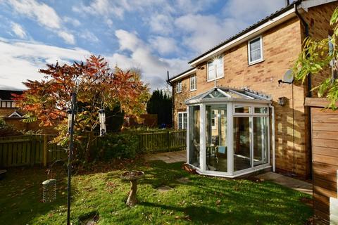 27 Broadmanor, Pocklington, York, YO42 2GA