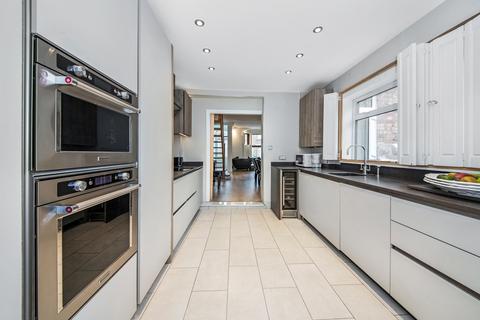115 Engleheart Road, London, SE6 2EU