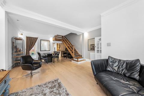 115 Engleheart Road, London, SE6 2EU