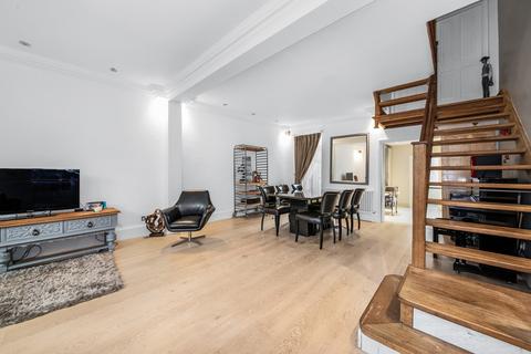 115 Engleheart Road, London, SE6 2EU