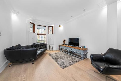 115 Engleheart Road, London, SE6 2EU