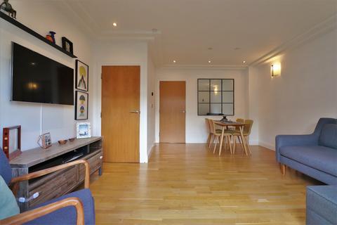 5 Weller Mews, Bromley, BR2 9JB