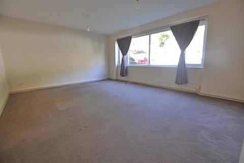 2 bedroom apartment to rent, Caterham Valley