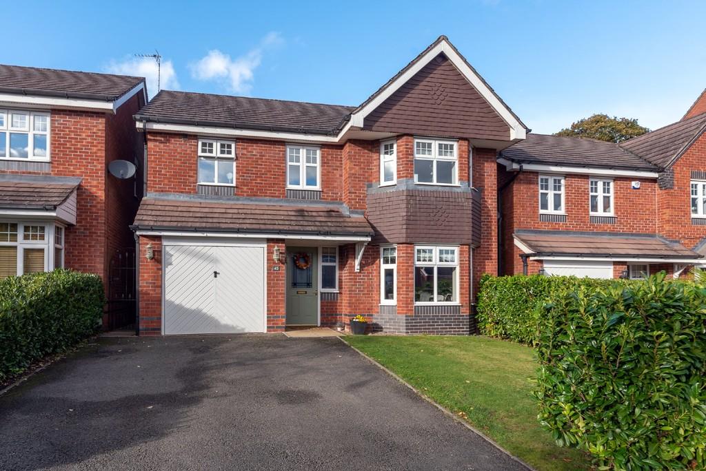 Bluebell Hollow, Stafford 4 bed detached house £370,000