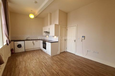 1 bedroom flat to rent, Sheepmarket, Leek