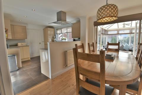 44 Forest Edge Way, Burton-on-trent, DE13 0PQ