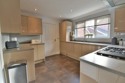 44 Forest Edge Way, Burton-on-trent, DE13 0PQ