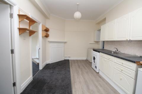 2 bedroom flat to rent, Ballards Lane, Finchley, N3