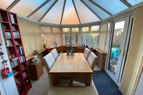 7 Kings Pightle, Chineham, Basingstoke, RG24 8XX