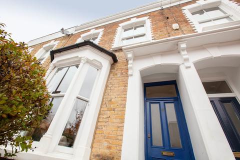 82 Sandbrook Road, London, N16 0SP