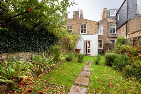82 Sandbrook Road, London, N16 0SP