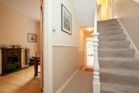 82 Sandbrook Road, London, N16 0SP