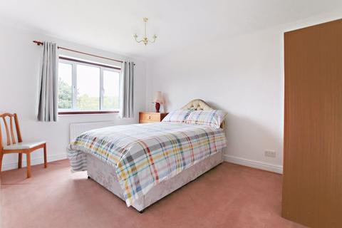 4 Squires Field, Hextable, Swanley, BR8 7QY