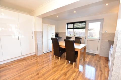 7 Birchfields Avenue, Leeds, LS14 2HT