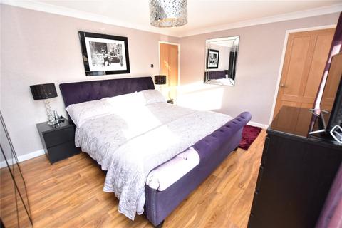 7 Birchfields Avenue, Leeds, LS14 2HT