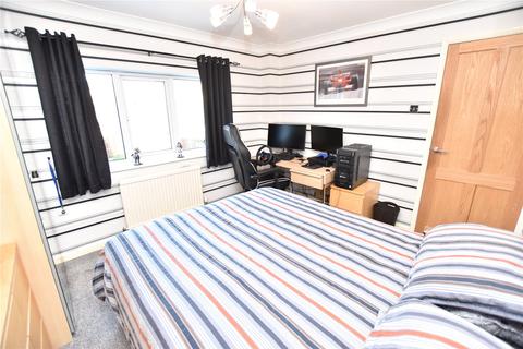 7 Birchfields Avenue, Leeds, LS14 2HT