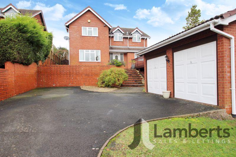 Weatheroak Close, Redditch 4 bed detached house £420,000