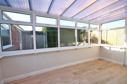 17 Lytham Drive, Waltham, Grimsby, DN37 0DG