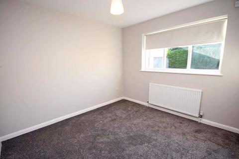 17 Lytham Drive, Waltham, Grimsby, DN37 0DG