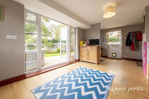 41 Gretton Road, Harringworth, Corby, NN17 3AD