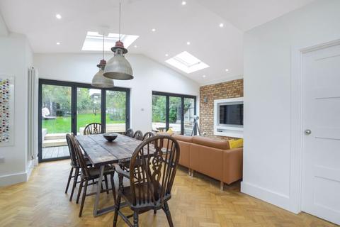 21 Crescent Road, Sidcup, DA15 7HN